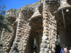 Des colonnes en pierres se trouvaient sur notre chemin...