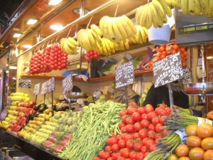 Des fruits et légumes trop bien rangés dans ce marché...